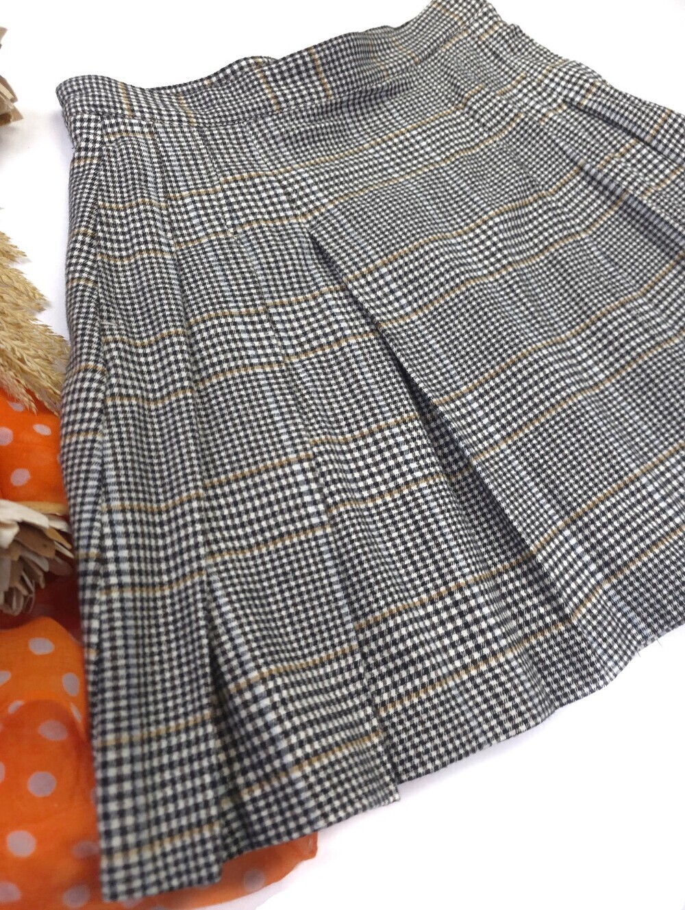 Free Assembly Black, White and Brown Plaid Pleated Mini Skirt Sz 6 - Picture 1 of 9